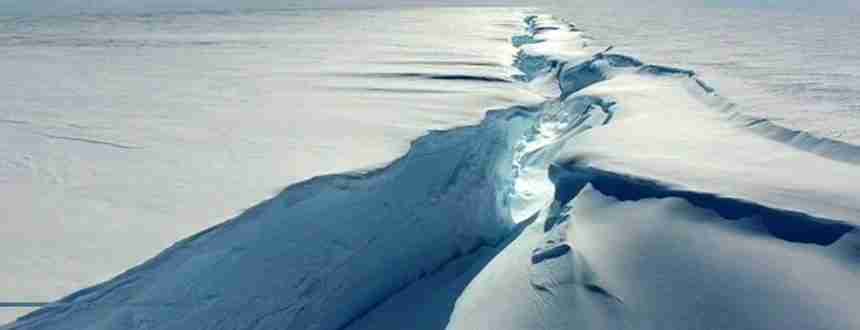 Un-iceberg-si-stacca-dalla-piattaforma-Brunt-Ice-Shelf-chasm-860x330 Un-iceberg-si-stacca-dalla-piattaforma-Brunt-Ice-Shelf-chasm-860x330 Un iceberg delle dimensioni di Londra si stacca da un ghiacciaio in Antartide (VIDEO) Un iceberg si stacca dalla piattaforma Brunt Ice Shelf chasm 860x330