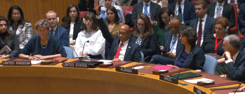 I palestinesi criticano il veto degli Stati Uniti alla risoluzione ONU per il cessate il fuoco a Gaza definendolo un “disastro per l’umanità”” Il veto USA contro la mozione ONU per il cessate in fuoco nella striscia di gaza 860x330