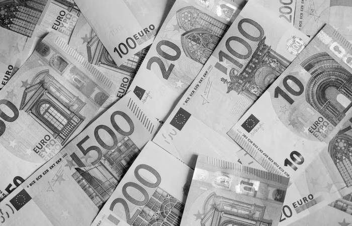 giornata della legalità Giornata della Legalità: oltre 5mila imprese lombarde a rischio infiltrazioni mafiose Banconote Euro